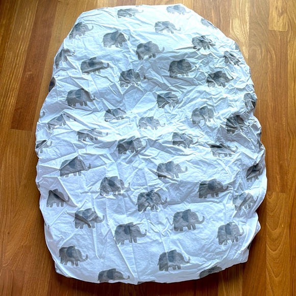 Land of nod / Crate and Barrel & Pottery Barn elephant crib quilt sheets mobile - Picture 7 of 12